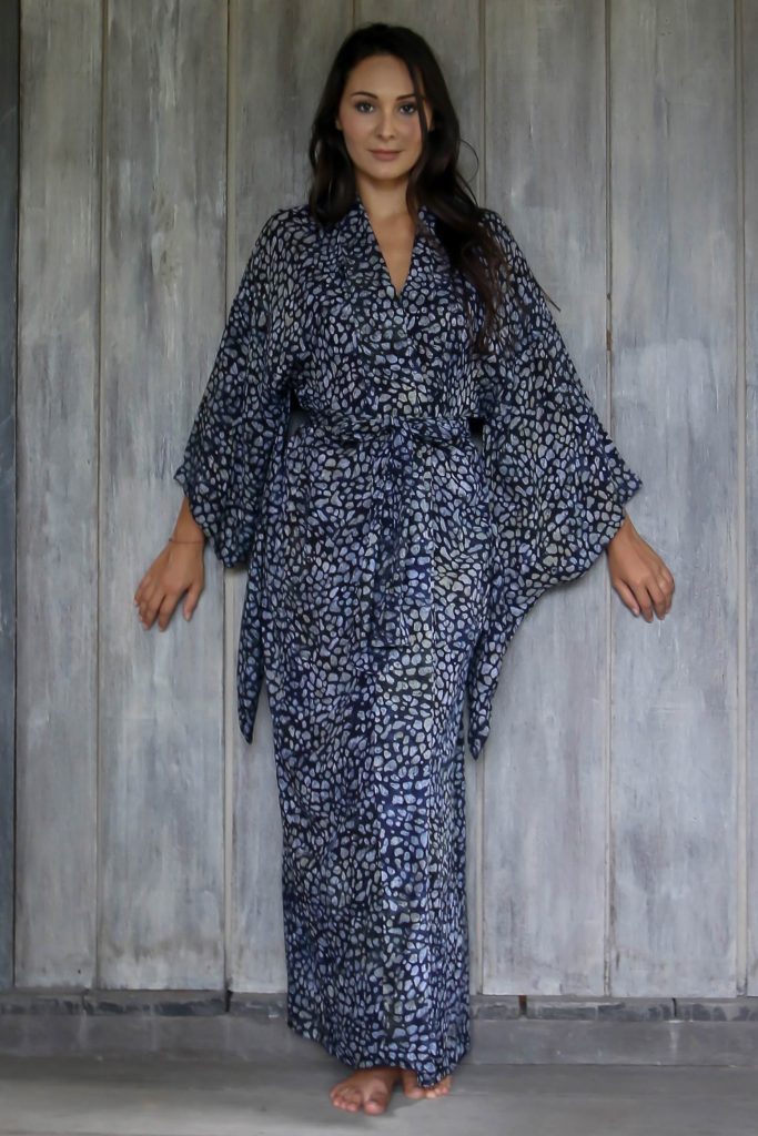 Womens 100% Rayon Gray and Black Kimono Sleeve Long Batik Robe, 'Balinese Ease'