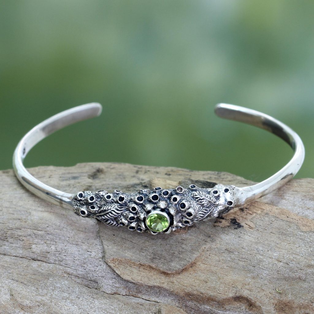 UNICEF Handcrafted Peridot and Silver Cuff Bracelet, 'Coral Treasure' Combination finish Natural Stone