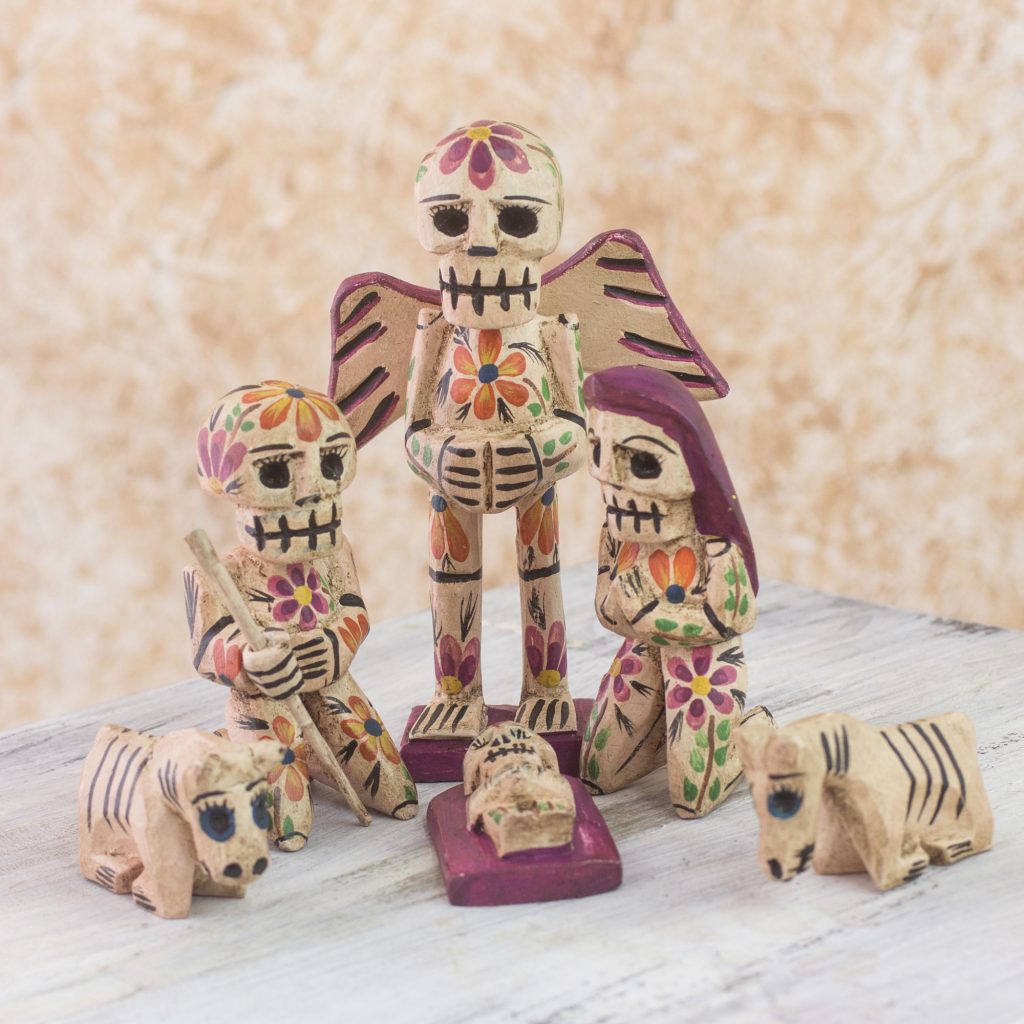 Rustic Style Pinewood Hand Crafted Nativity Scene (Set of 9), 'Holy Skeletal Night Beautiful Nativity Sets